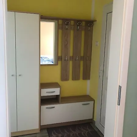 Apartma Mahnic Lejlighed